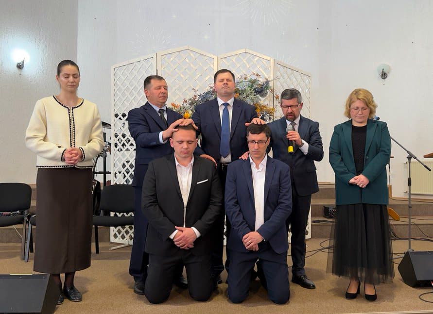 https://baptist.org.md/ru/wp-content/uploads/2025/04/Poze-2.jpg